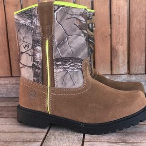Magellan Outdoors Shoes | Boys Realtree Boots | Poshmark